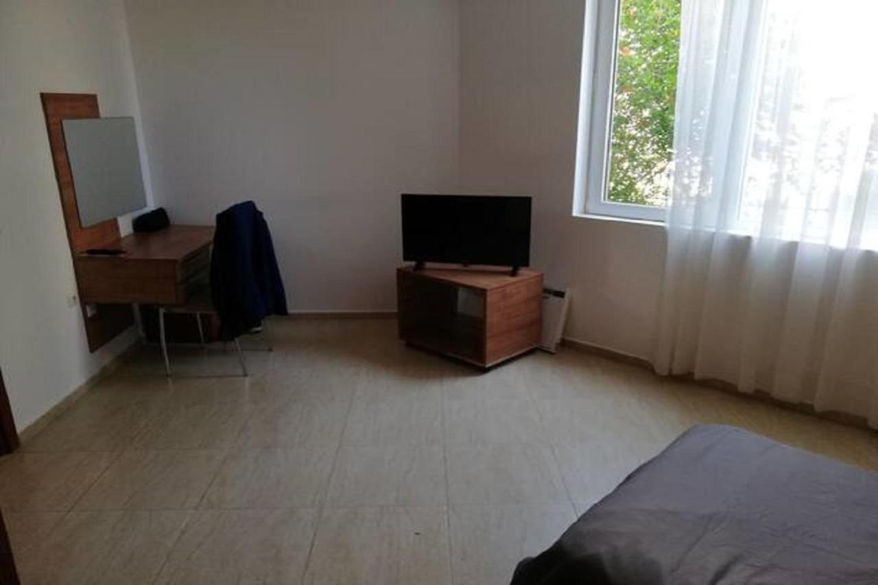 Yves 2 Bed Apart At Sun Village Sunny Beach Not Far Away From The Sea Exterior foto