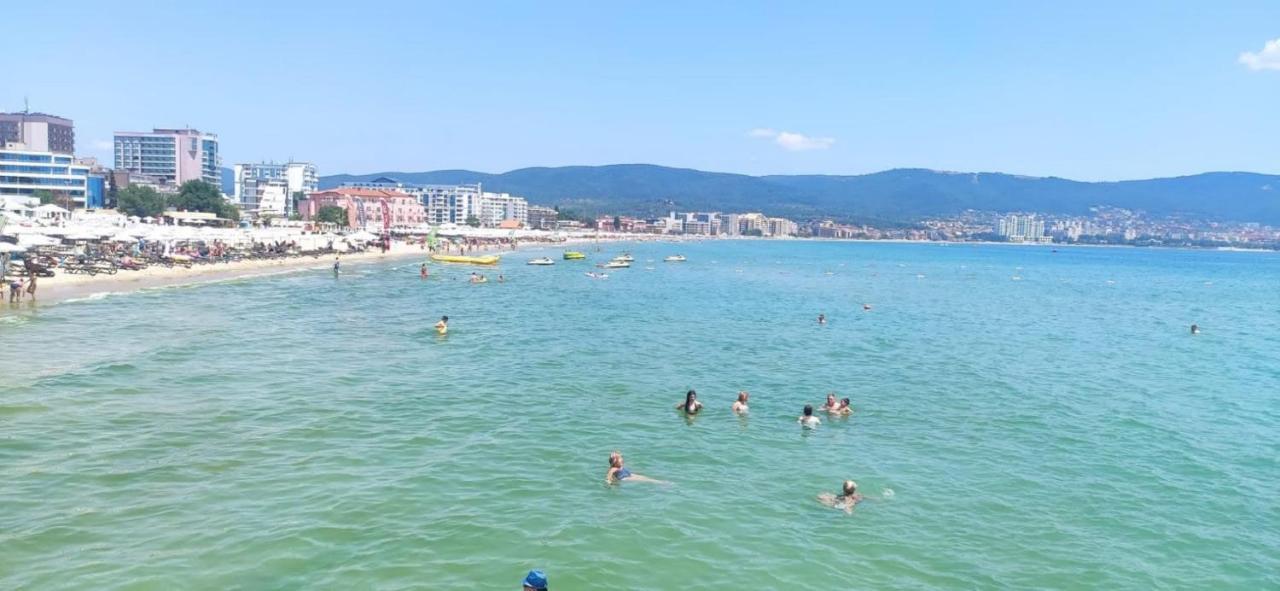 Yves 2 Bed Apart At Sun Village Sunny Beach Not Far Away From The Sea Exterior foto